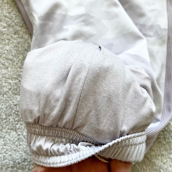 ATHLETA Brooklyn Lined Camo Jogger Size 6 Soft Cozy Warm Athleisure - Picture 7 of 11